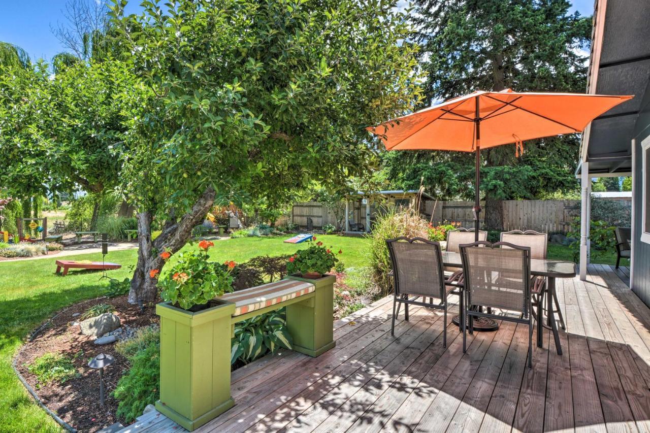 Central Medford Family Retreat With Large Yard! Ngoại thất bức ảnh