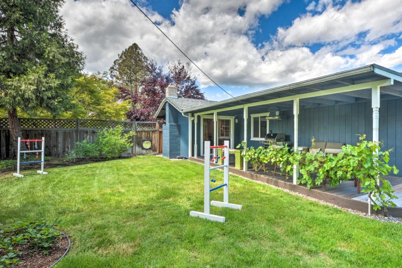 Central Medford Family Retreat With Large Yard! Ngoại thất bức ảnh